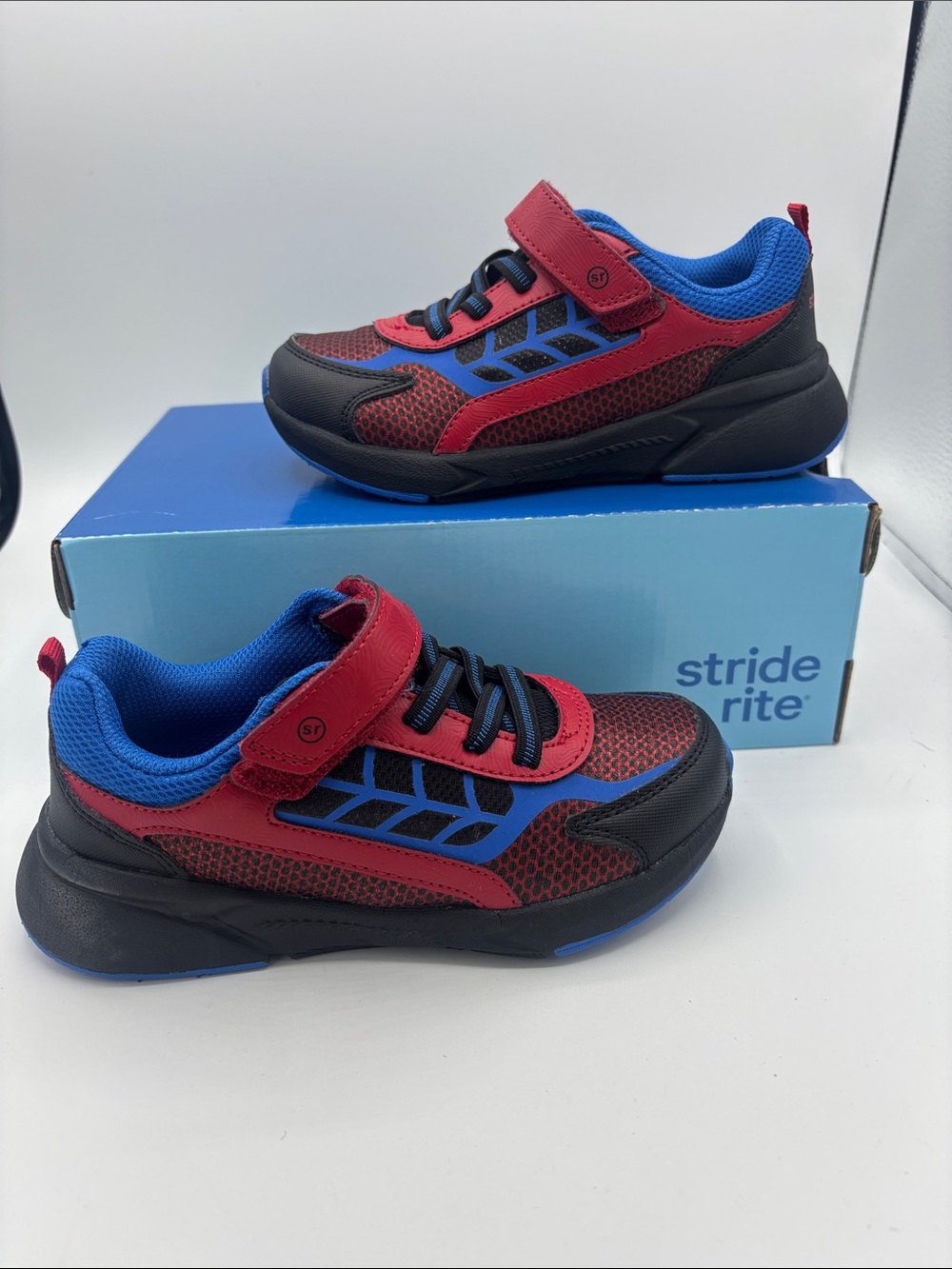 Stride Rite Boys' Light Up Sneakers 12.5 Wide width Spider man NWT